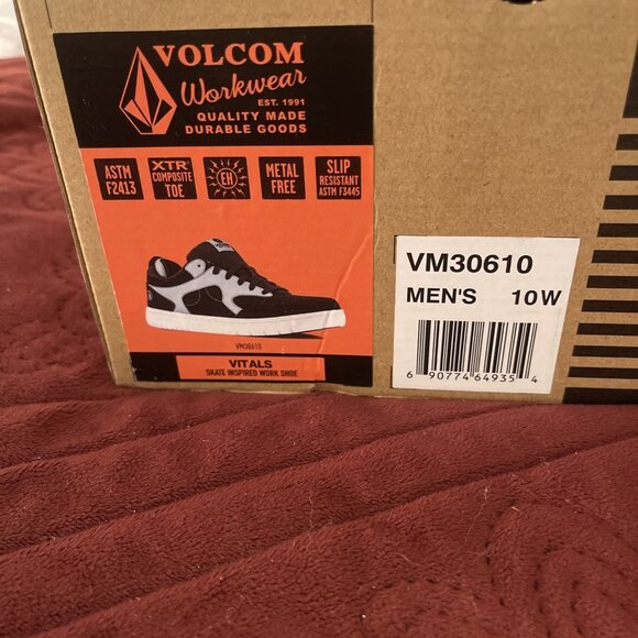 VOLCOM VITALS MEN'S SKATE INSPIRED WORK SHOE Men Sz 10W Black Safety VM30610‎ - Picture 2 of 13
